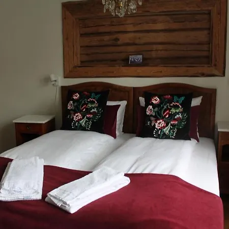 Holsthuset Losji Guest house