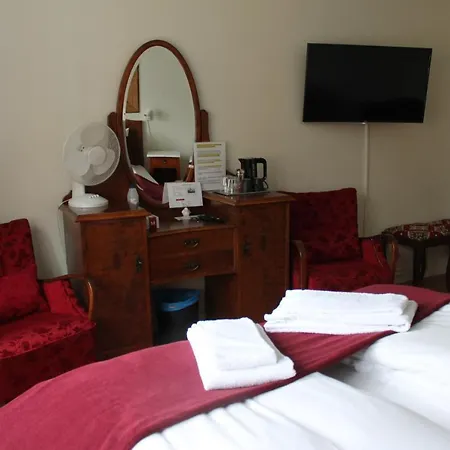 Guest house Holsthuset Losji Grimstad (Aust-Agder)