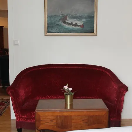 Holsthuset Losji Guest house *