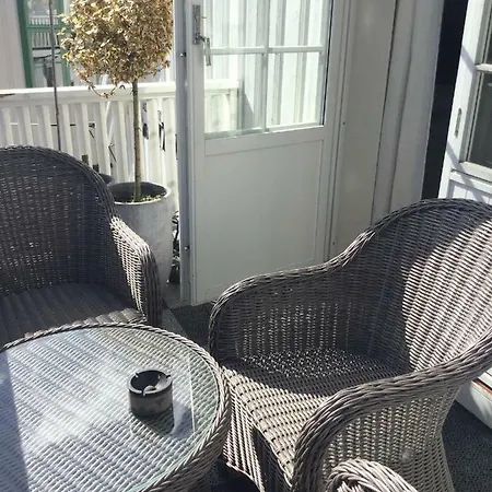 Holsthuset Losji Guest house
