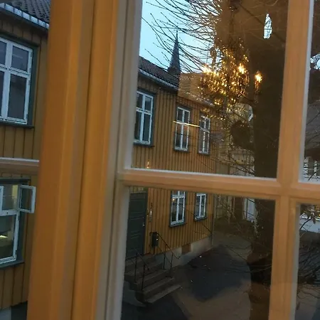 Holsthuset Losji 4* Grimstad