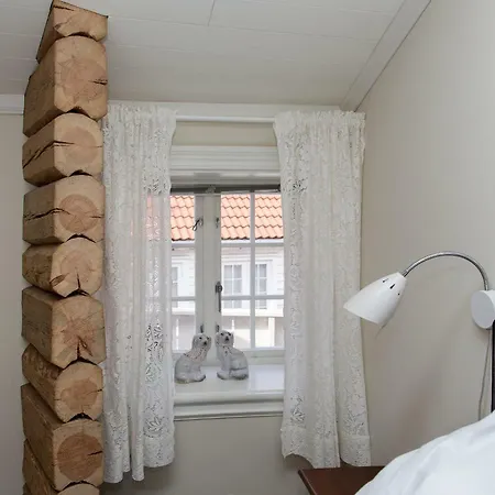 Holsthuset Losji Grimstad