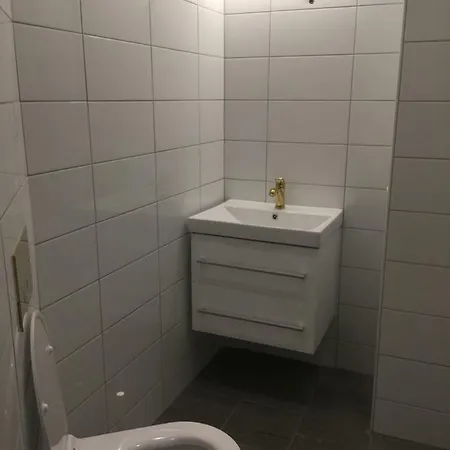 Gæstehus Holsthuset Losji 4*