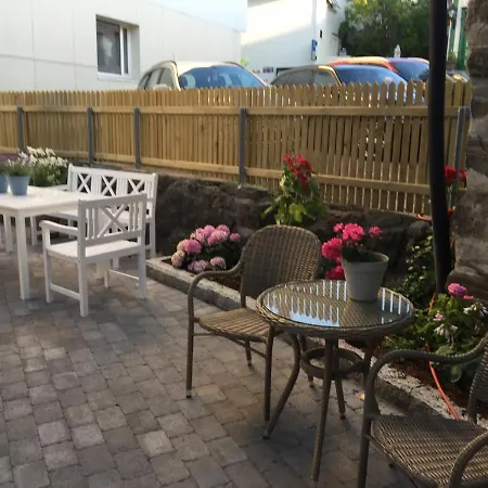 Holsthuset Losji Guest house