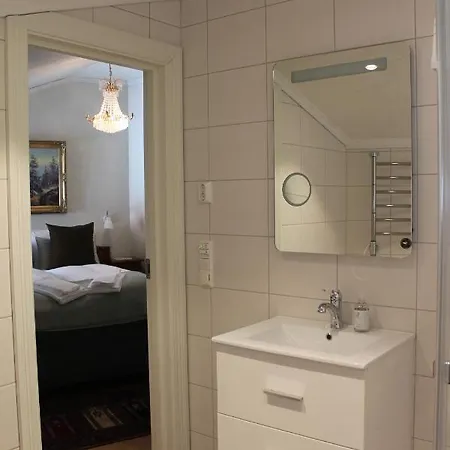 Holsthuset Losji Pensionat Grimstad (Aust-Agder)