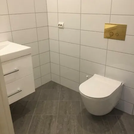 Holsthuset Losji Pensionat 4*